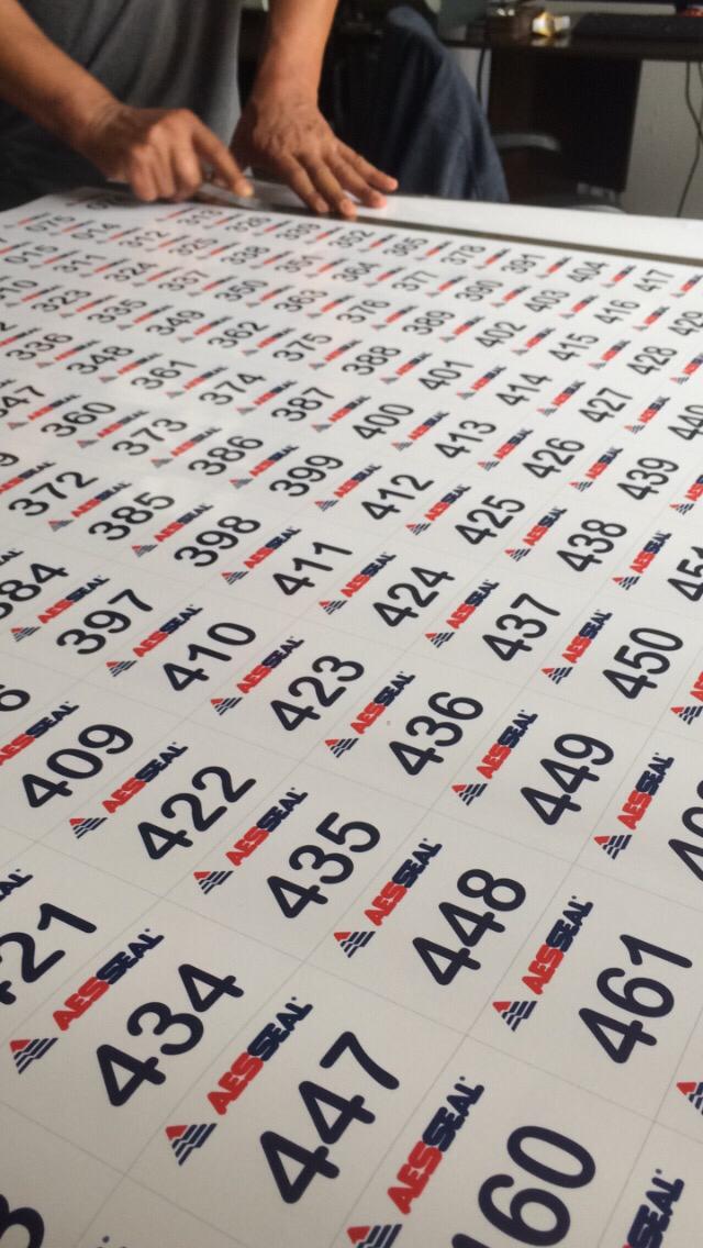 adesivo e placa_03.jpeg